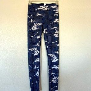 Oiselle activewear leggings